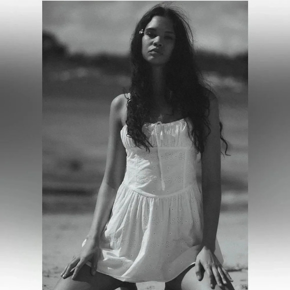 ZARA EMBROIDERED WHITE DRESS WITH BOWS - Picture 5 of 8